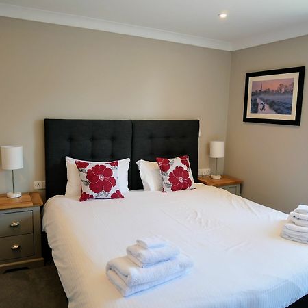 Peartree Serviced Apartments Salisbury Exterior photo