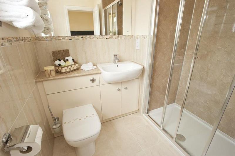 Peartree Serviced Apartments Salisbury Exterior photo