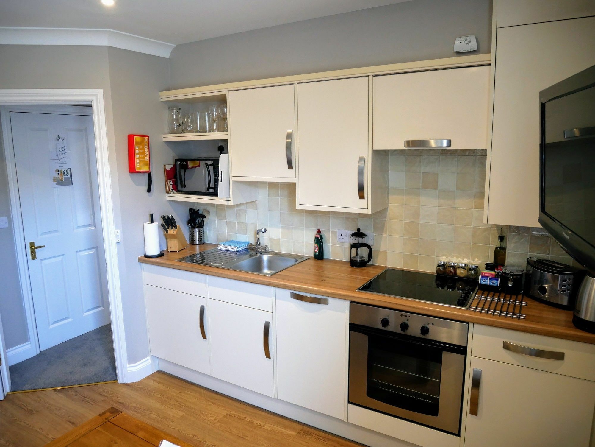 Peartree Serviced Apartments Salisbury Exterior photo