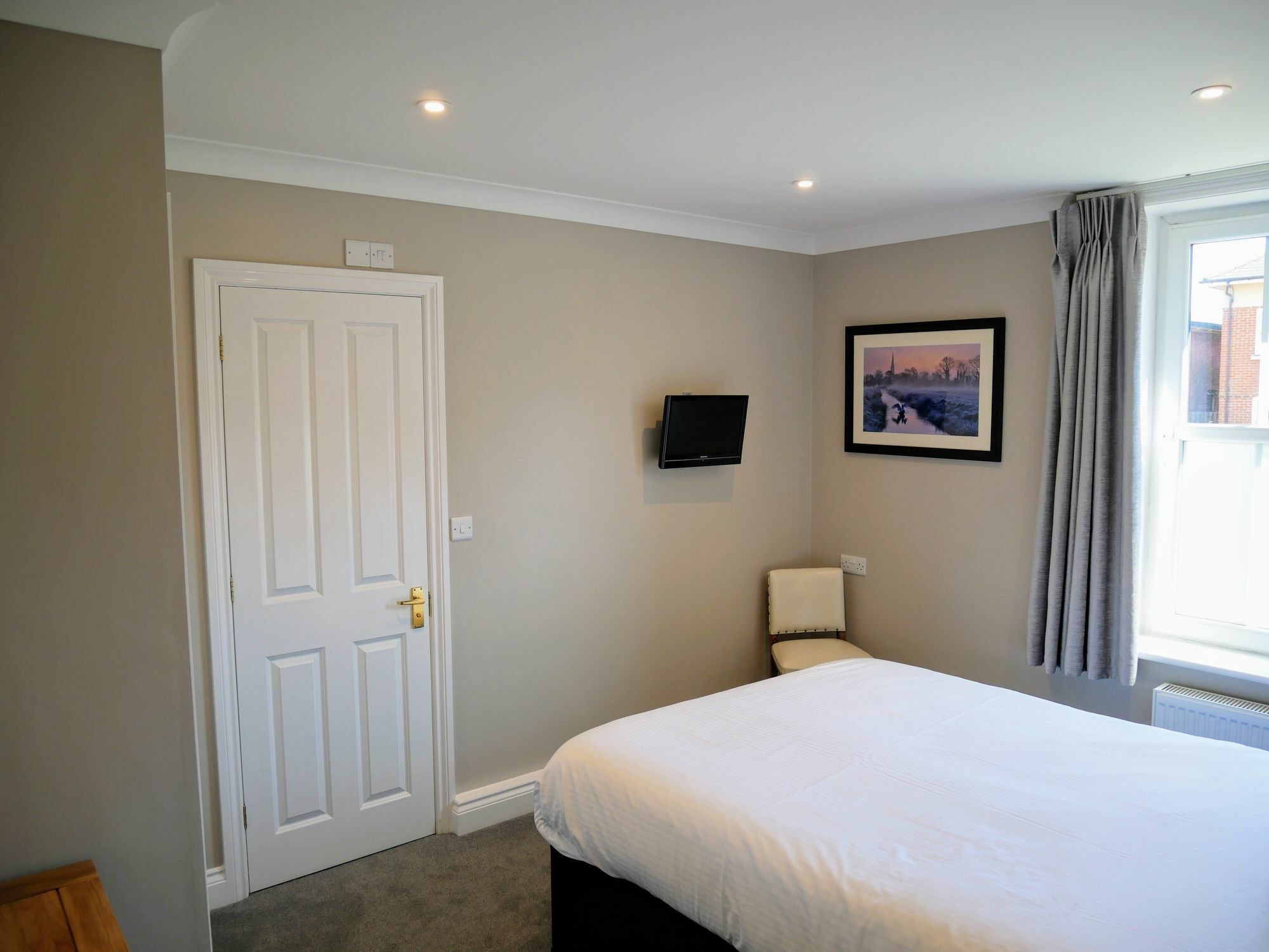 Peartree Serviced Apartments Salisbury Exterior photo