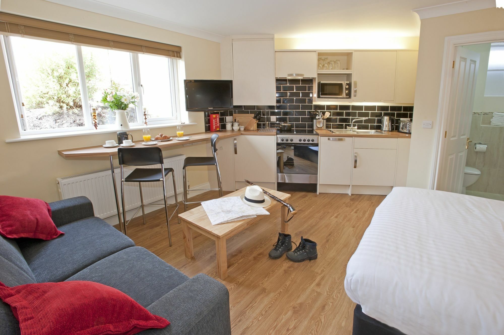 Peartree Serviced Apartments Salisbury Exterior photo