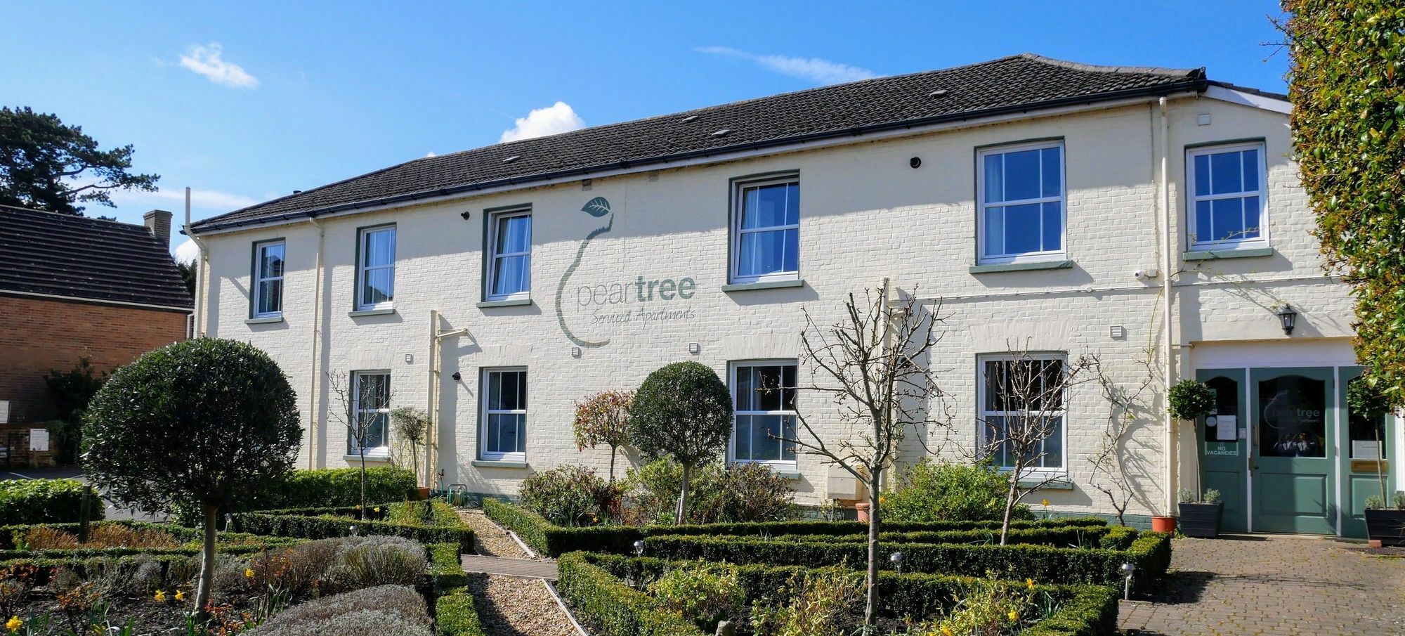 Peartree Serviced Apartments Salisbury Exterior photo